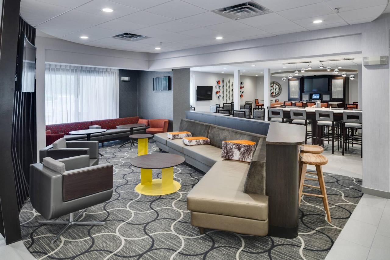 Springhill Suites Милфорд Экстерьер фото