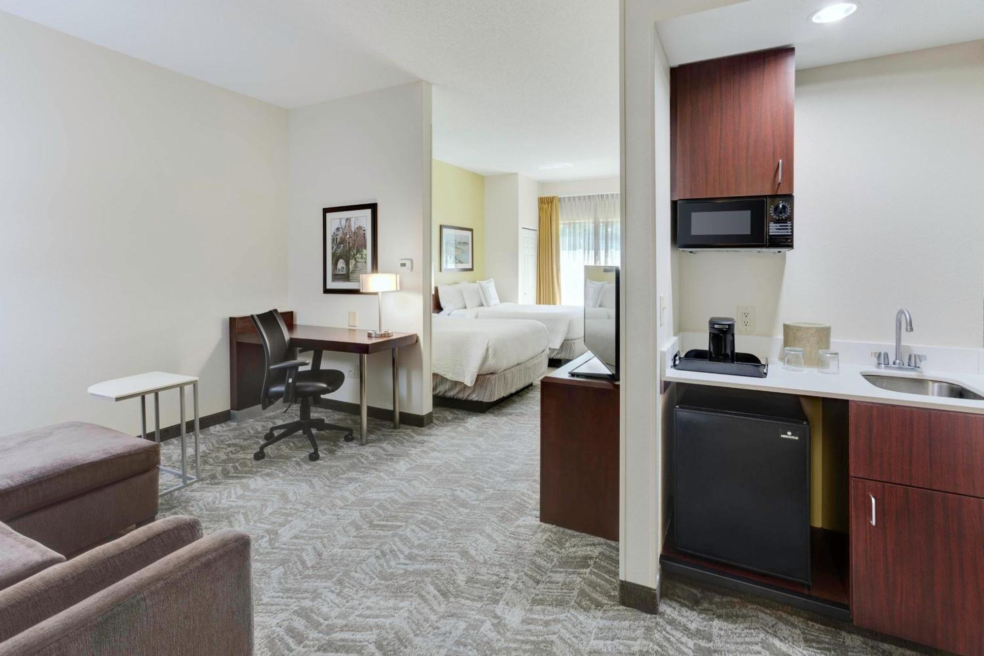 Springhill Suites Милфорд Экстерьер фото