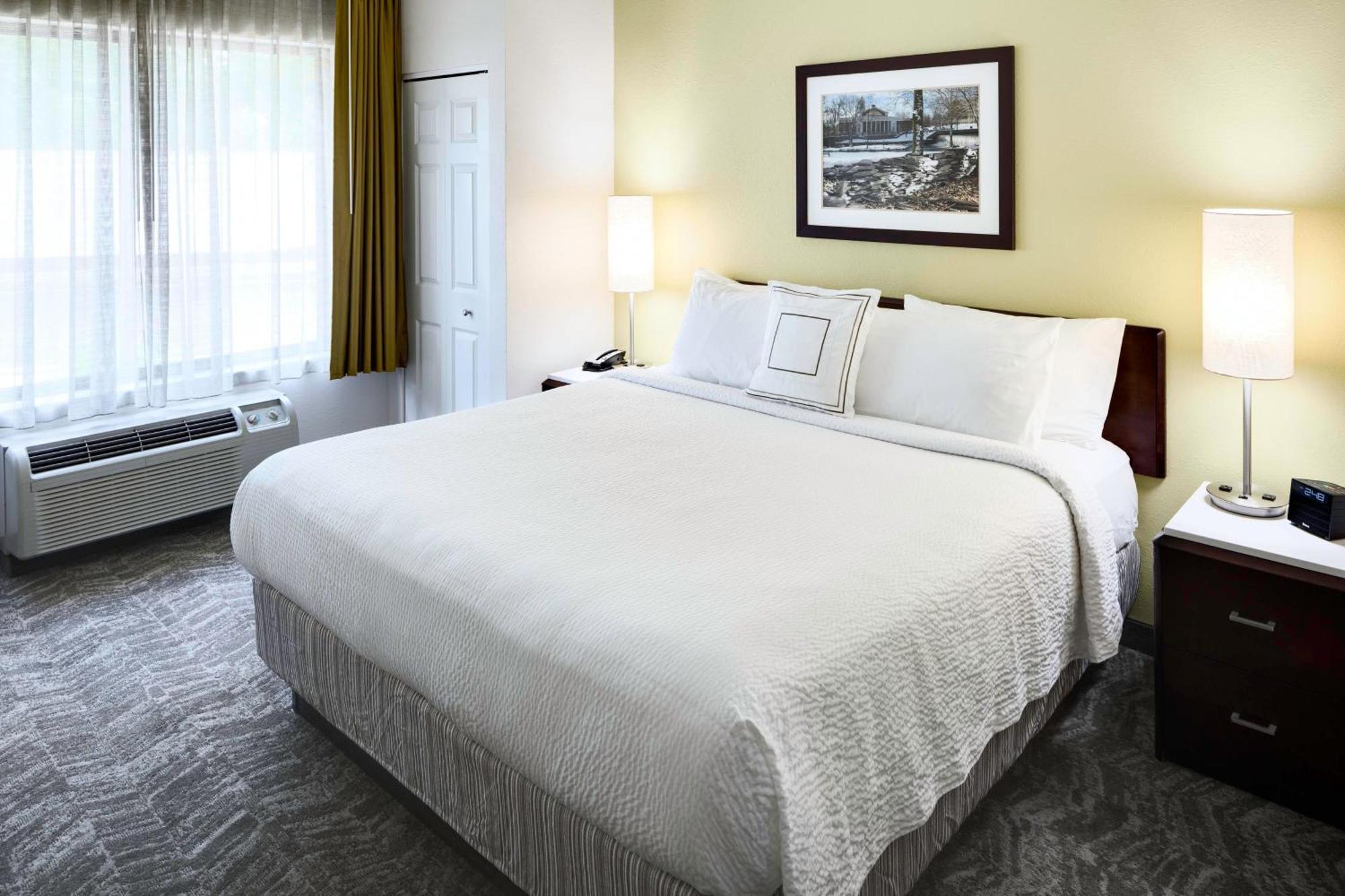 Springhill Suites Милфорд Экстерьер фото